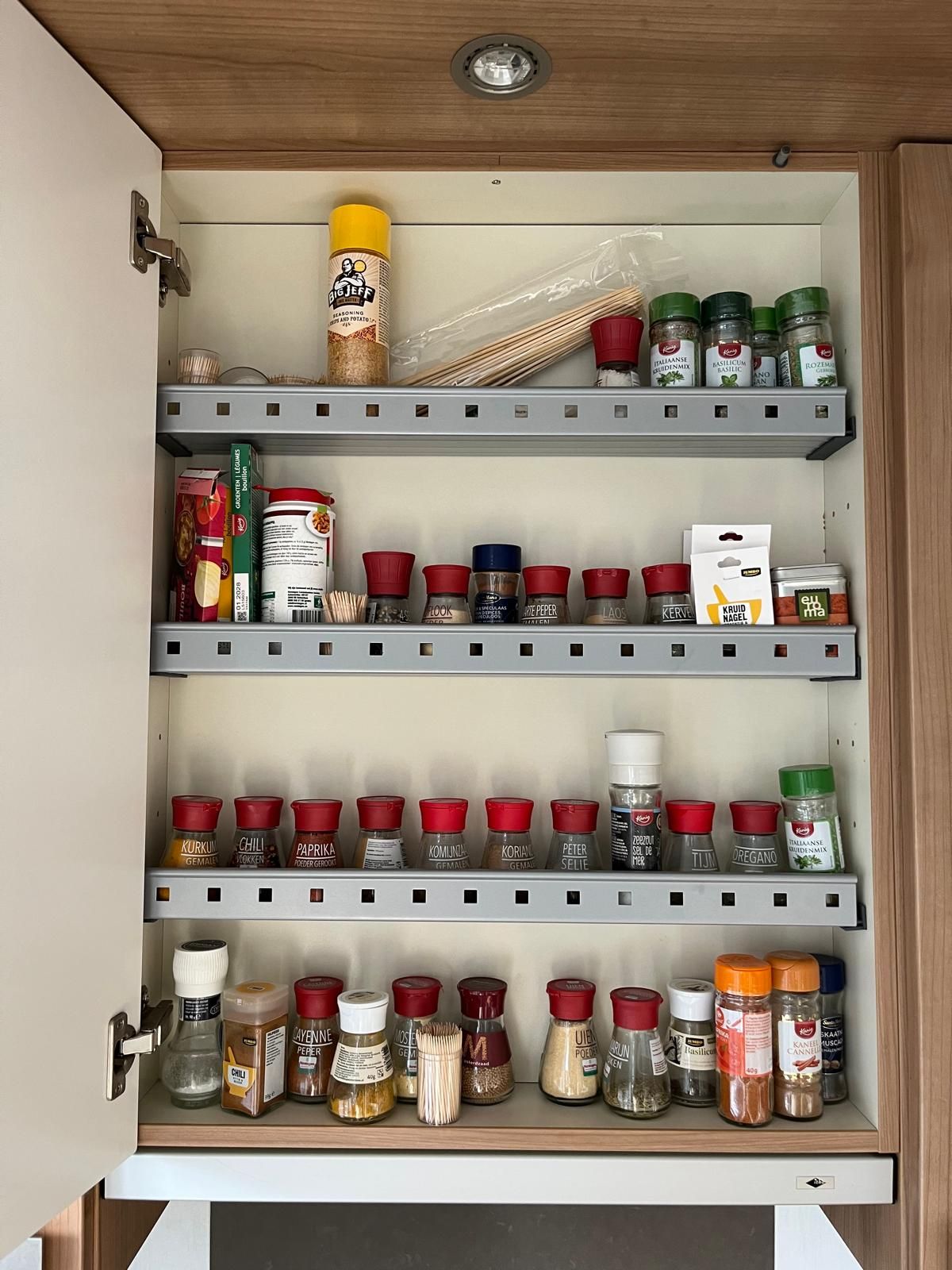 mp-yams-428c42aab3be4a7fa4f0a16f0721ce14-WhatsAppImage2026-01-16at13.02.10 (1)