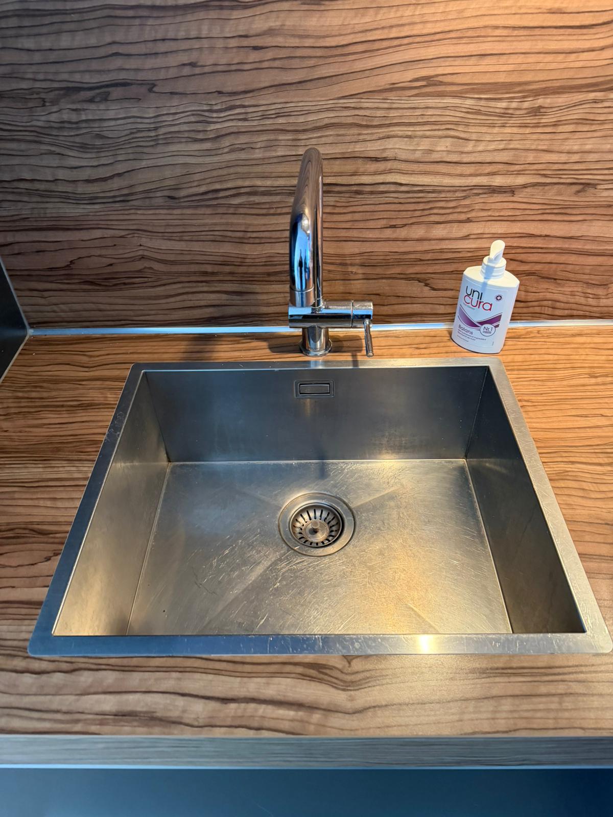 Complete moderne keuken (4,90m)+Pelgrim apparaten - Afbeelding 9