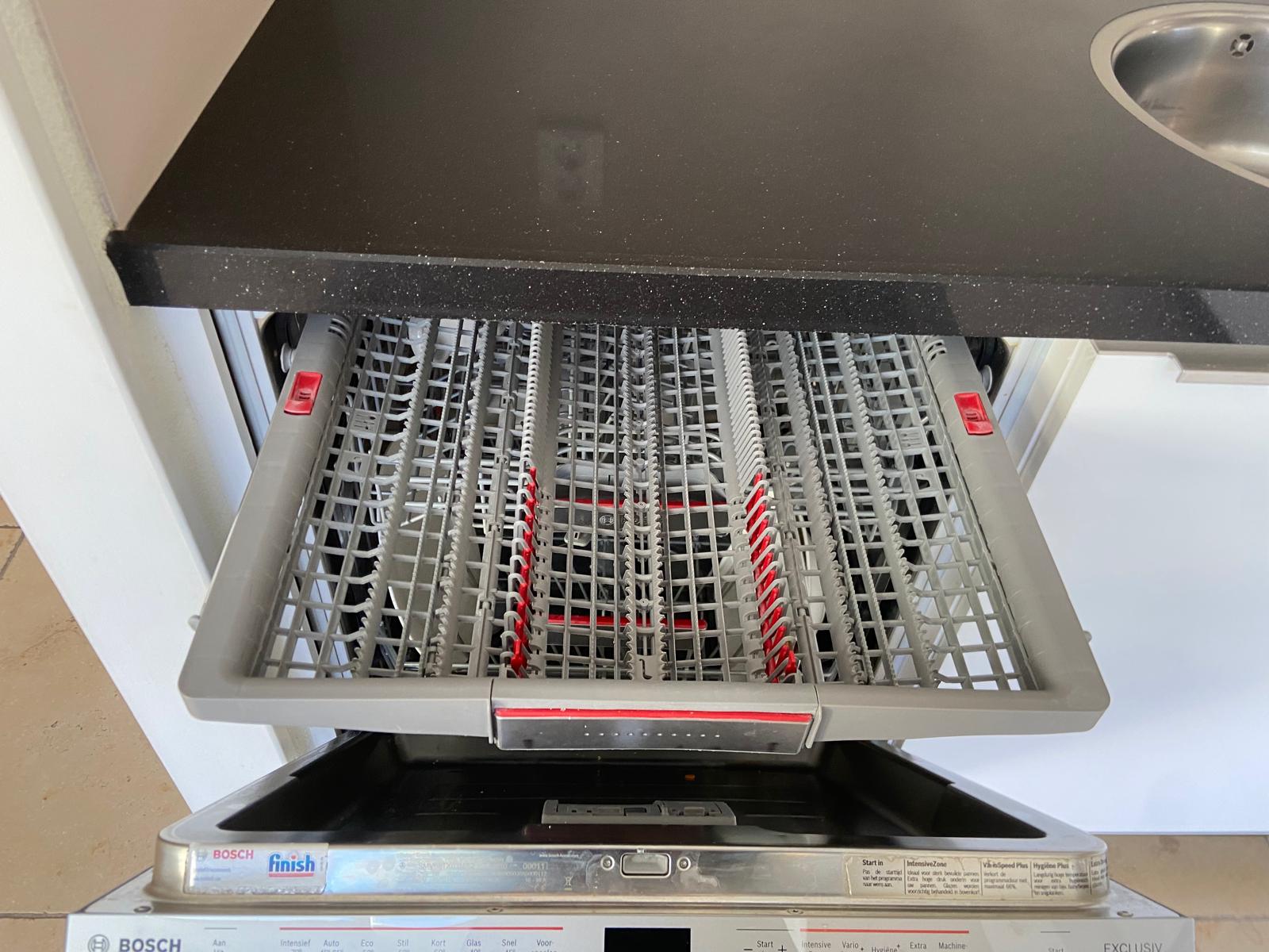 Moderne witte hoogglans hoekkeuken incl. Bosch APPARATEN - Afbeelding 7