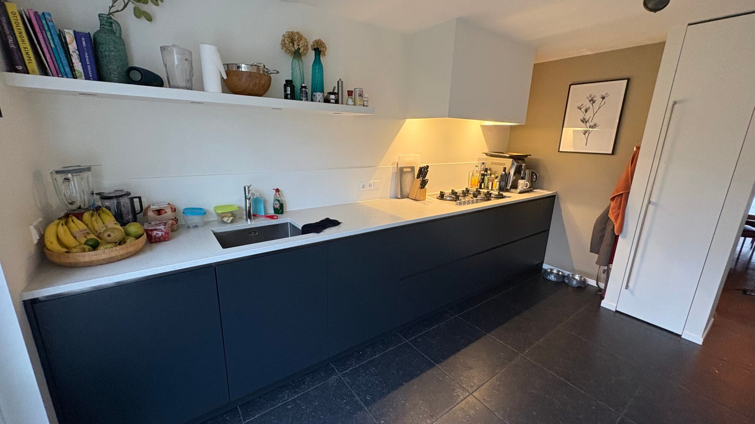 SPOTPRIJS – MODERNE LODDER MAATWERK KEUKEN - Afbeelding 4