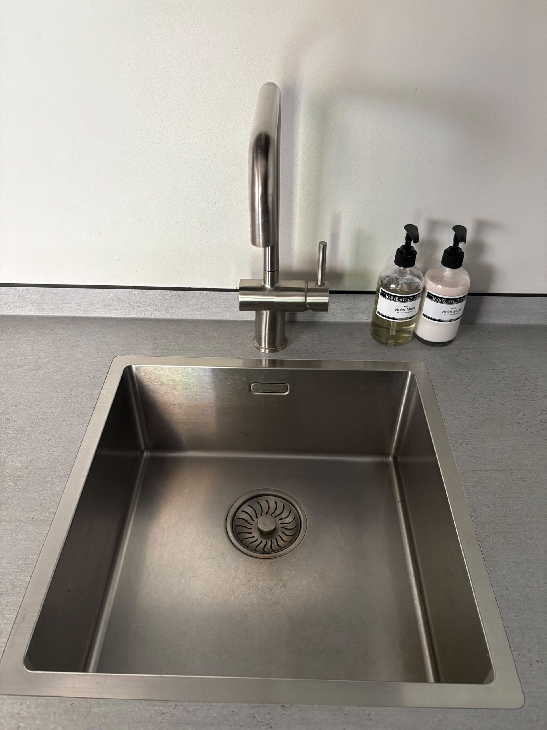 Luxe Moderne mat antraciet hoekkeuken incl. ALLE APPARATUUR ER BIJ - Afbeelding 4