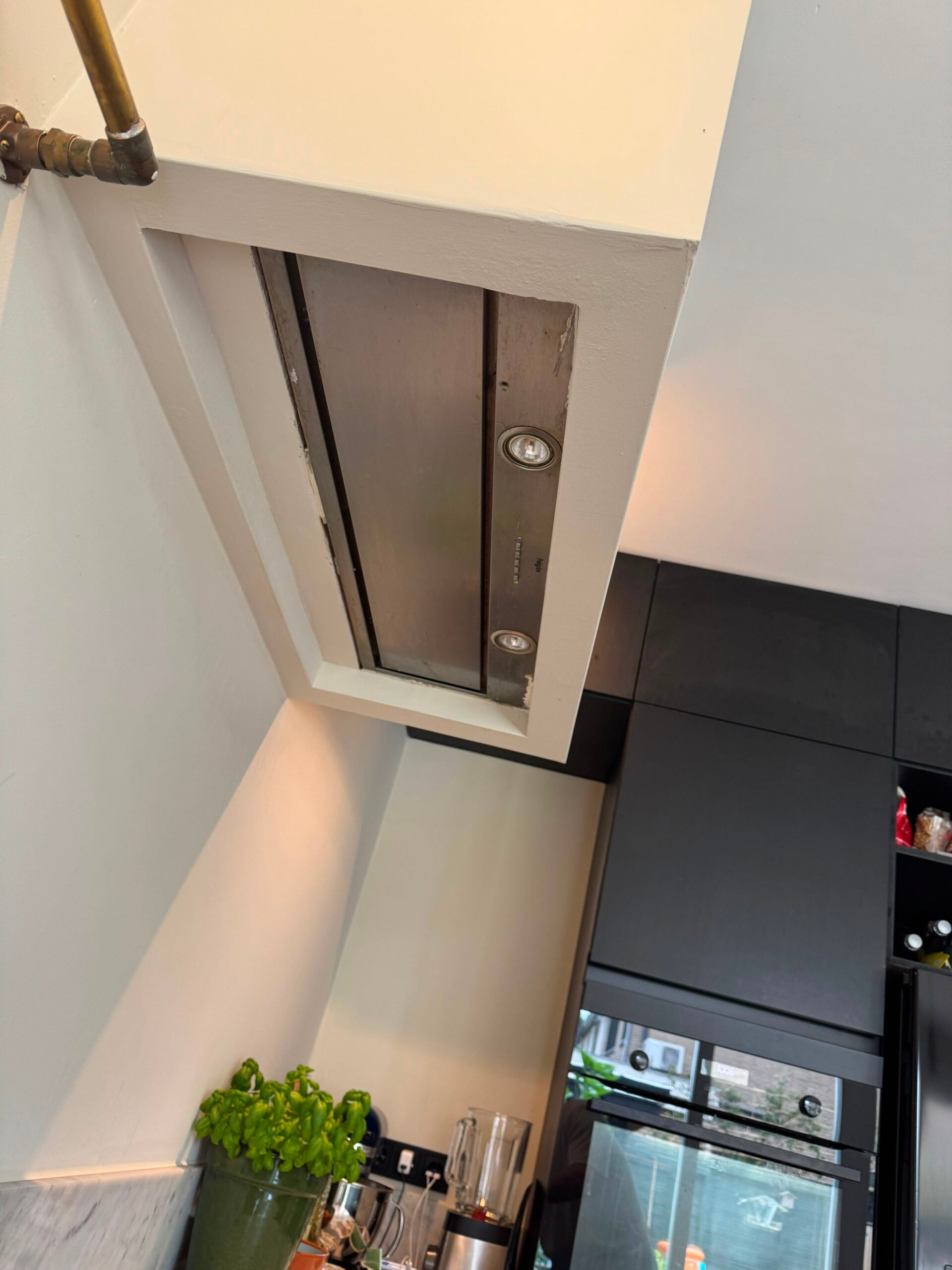 Luxe moderne eilandkeuken met Carrara marmer werkblad - Afbeelding 9