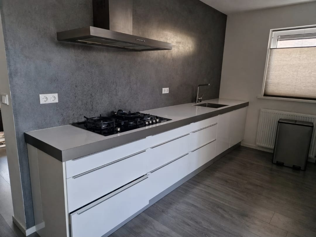 Moderne witte hoogglans dubbelwandige keuken