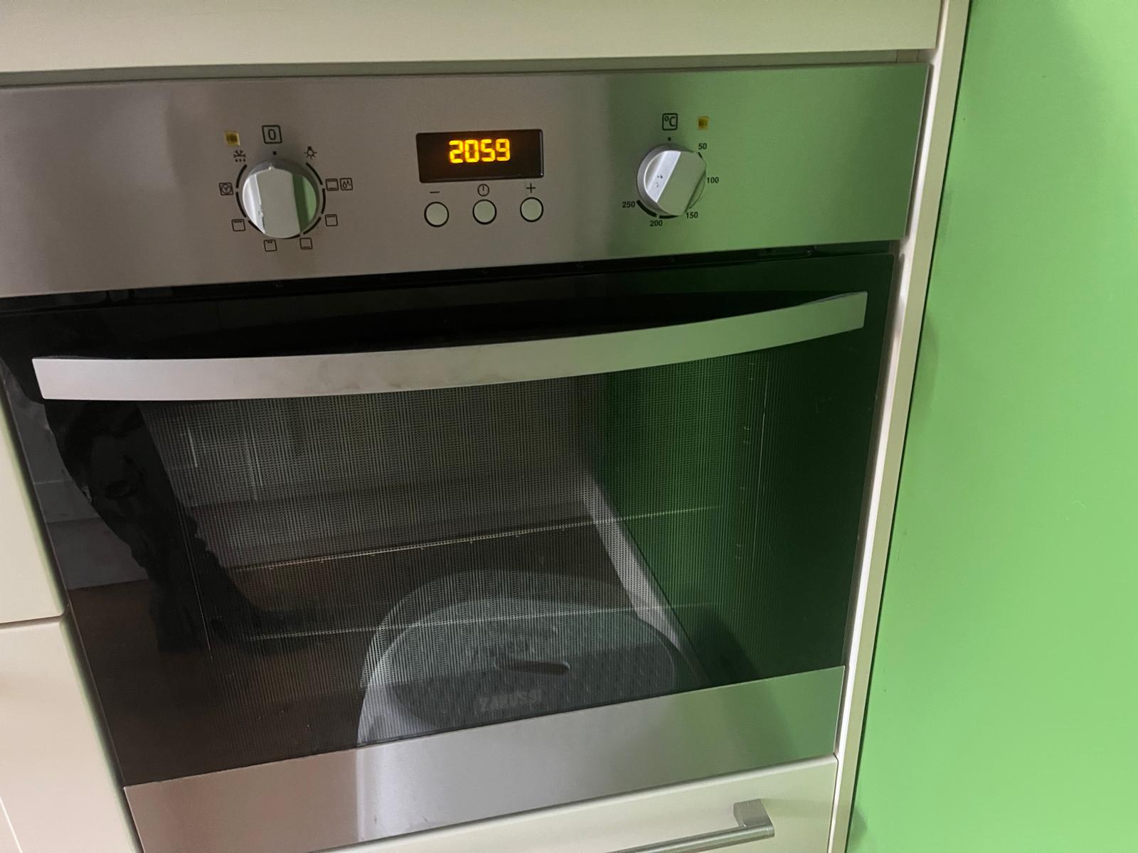 PRACHTIGE MODERNE MAT WITTE EILANDKEUKEN+graniet - Afbeelding 2