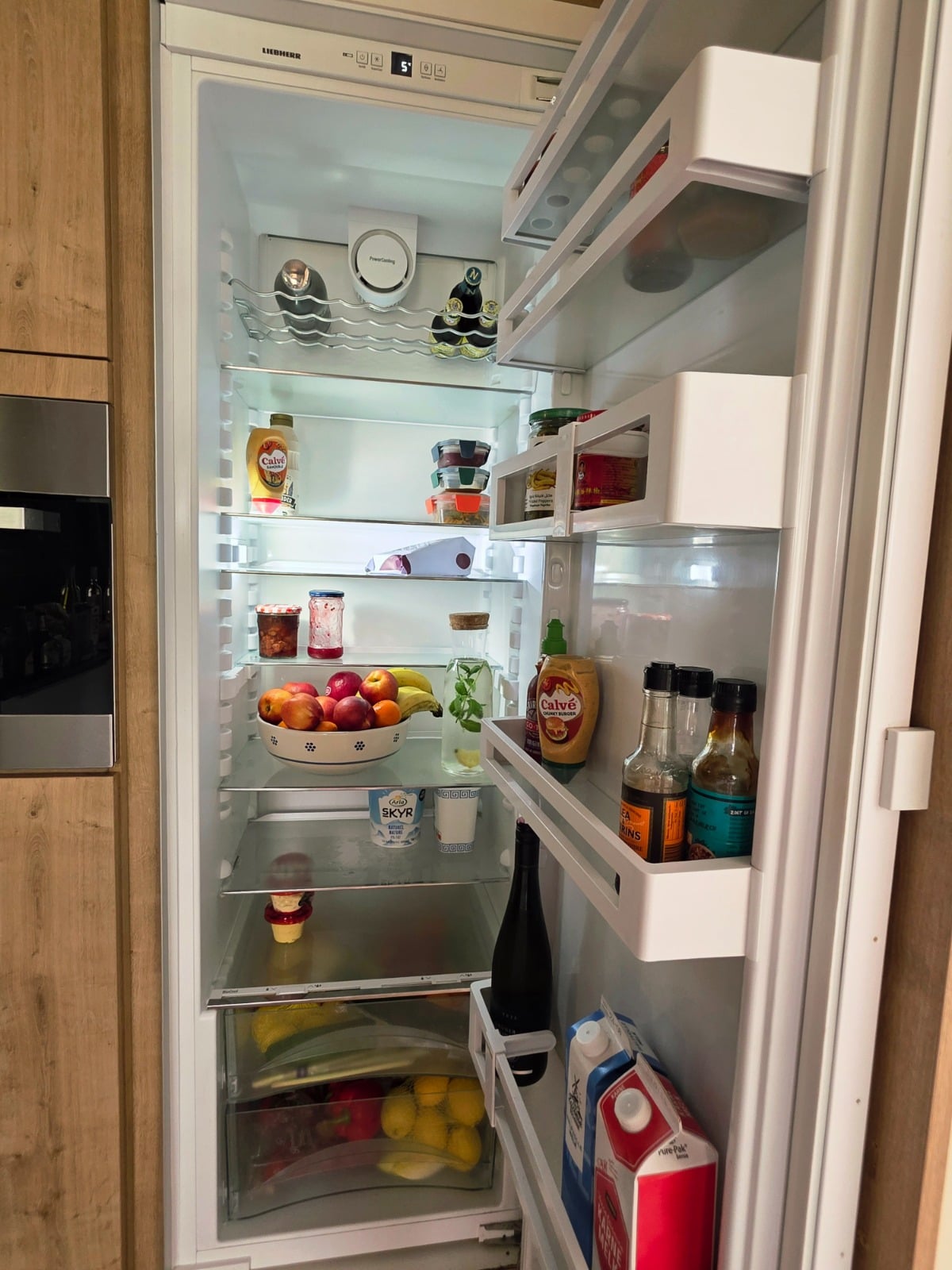 MODERNE HOUTKLEURIGE / MAT WITTE EILANDKEUKEN DIRECT BESCHIKBAAR - Afbeelding 13