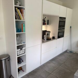 Luxe mat witte dubbelwandige keuken Gaggenau