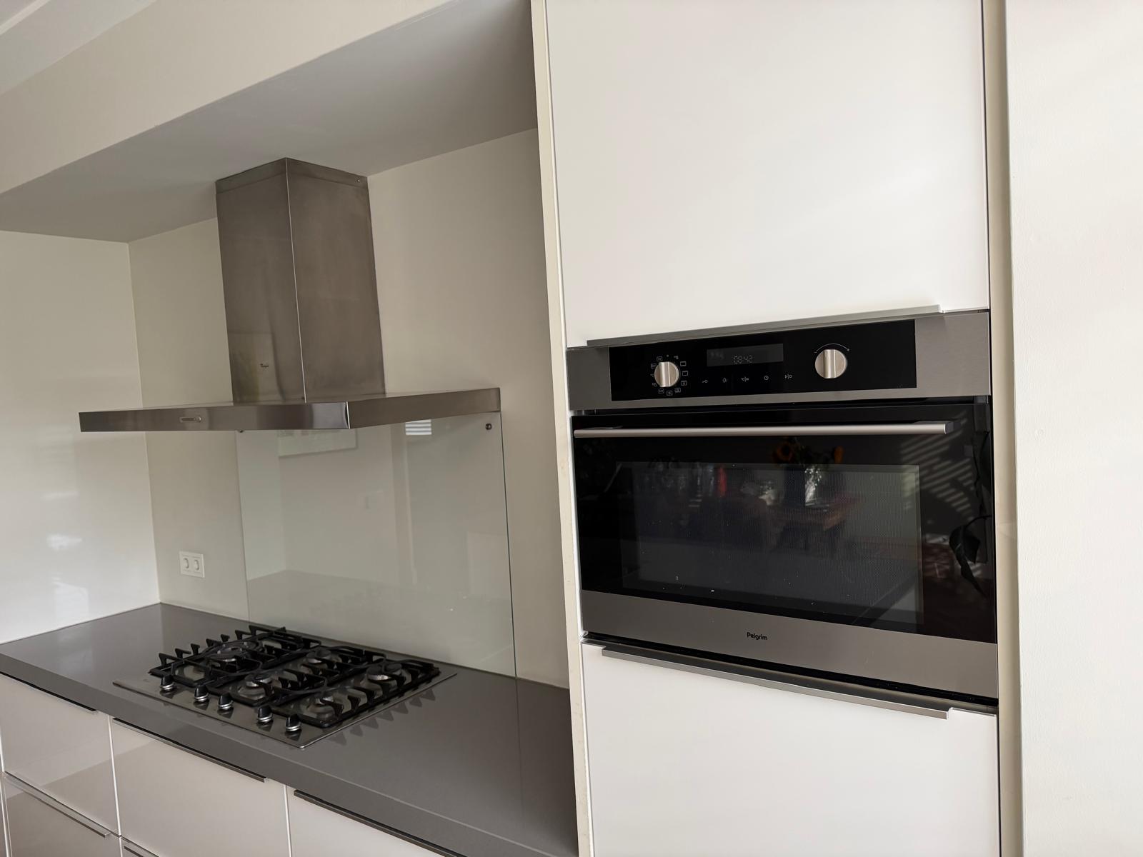 Witte Hoogglans Eilandkeuken | Composiet€2.990 - Afbeelding 5