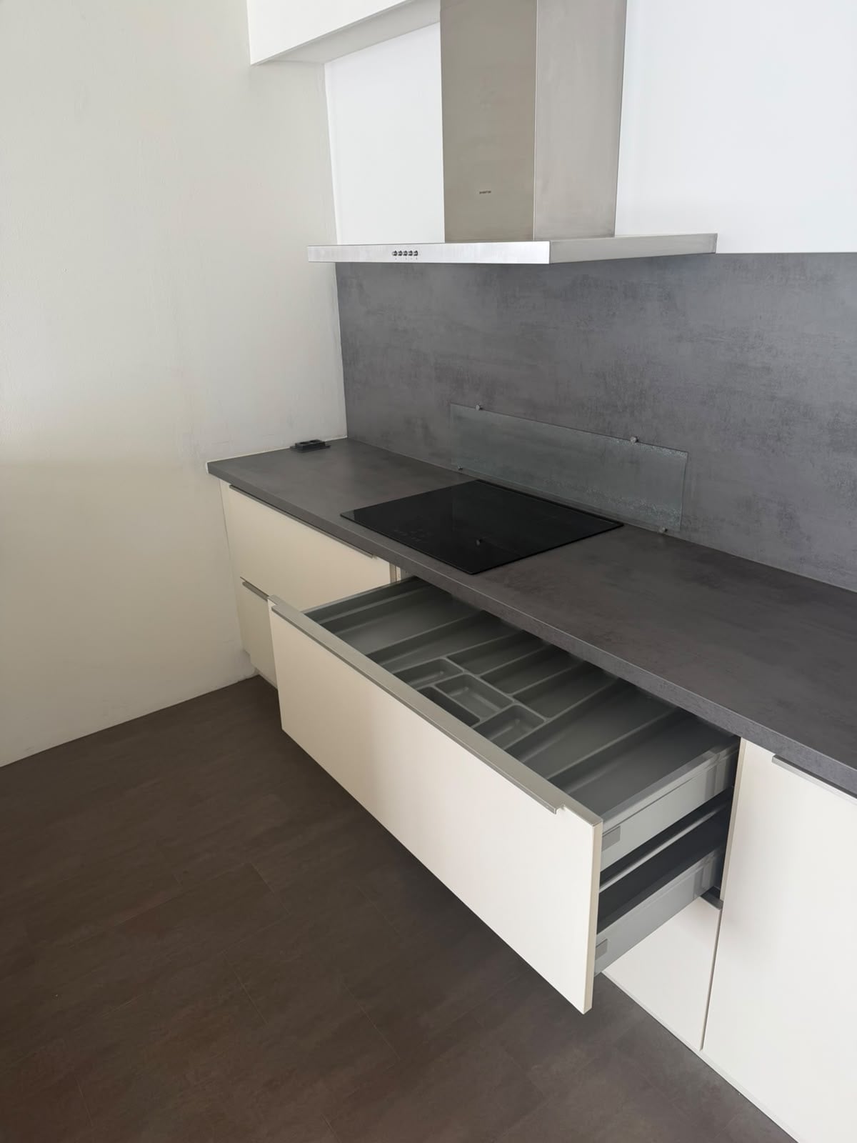 MODERNE MAT WITTE HOEKKEUKEN - Afbeelding 2