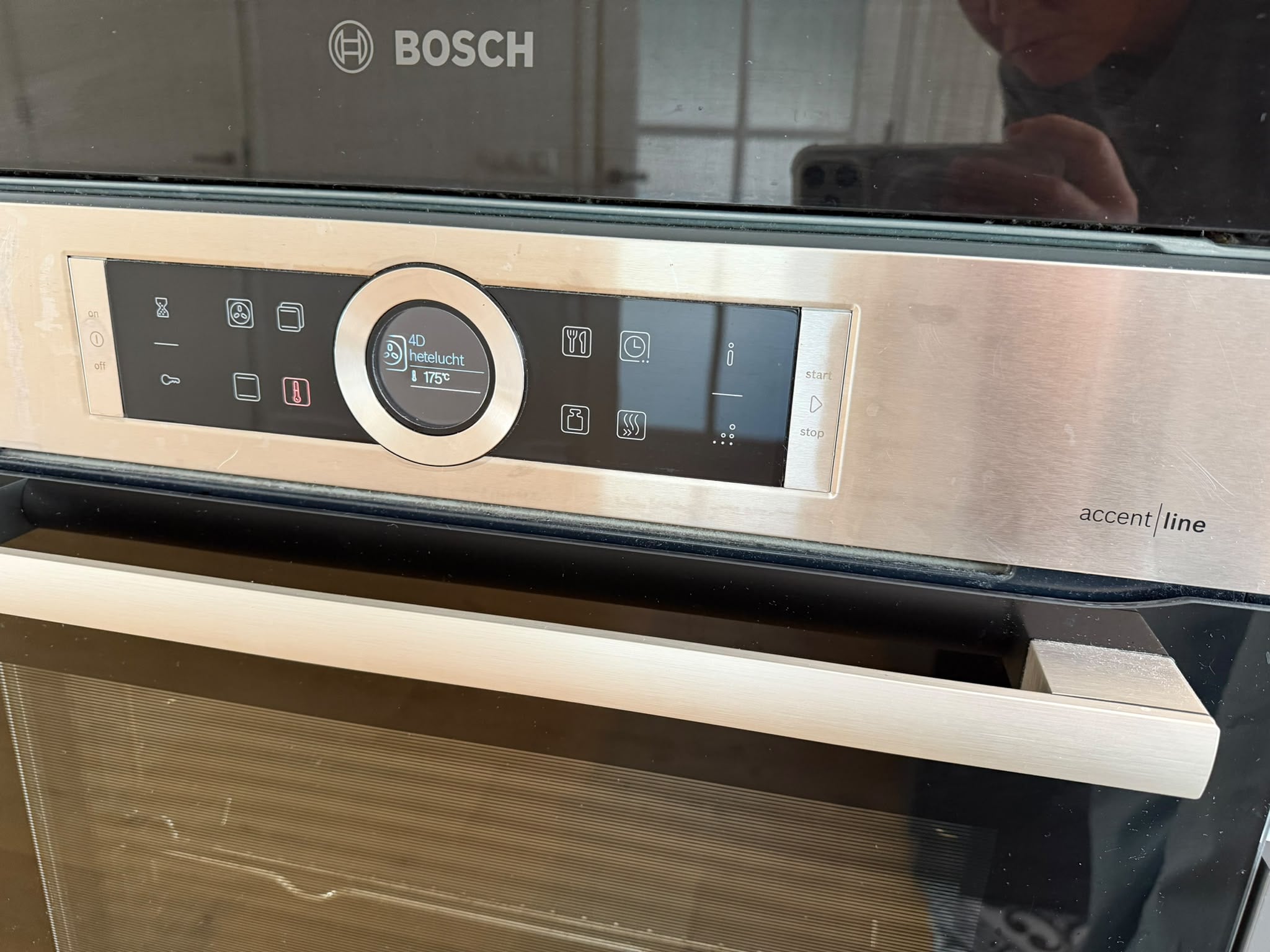 STRAKKE MODERNE MAT GRIJZE SCHIEREILANDKEUKEN +BOSCH/AEG +QUOOKER - Afbeelding 2