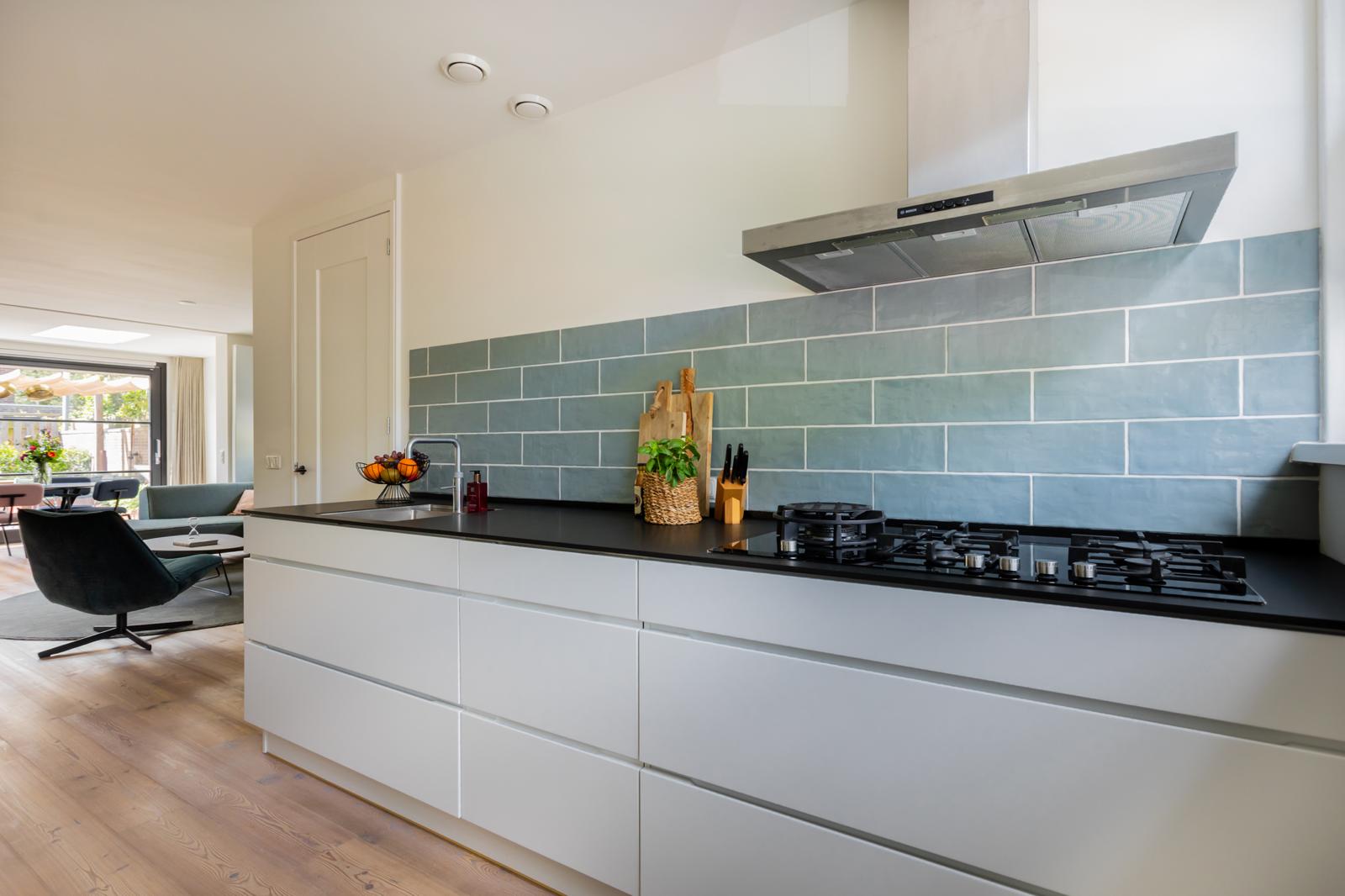 LUXE MAT WITTE KEUKEN | BOSCH | KERAMIEK - Afbeelding 2