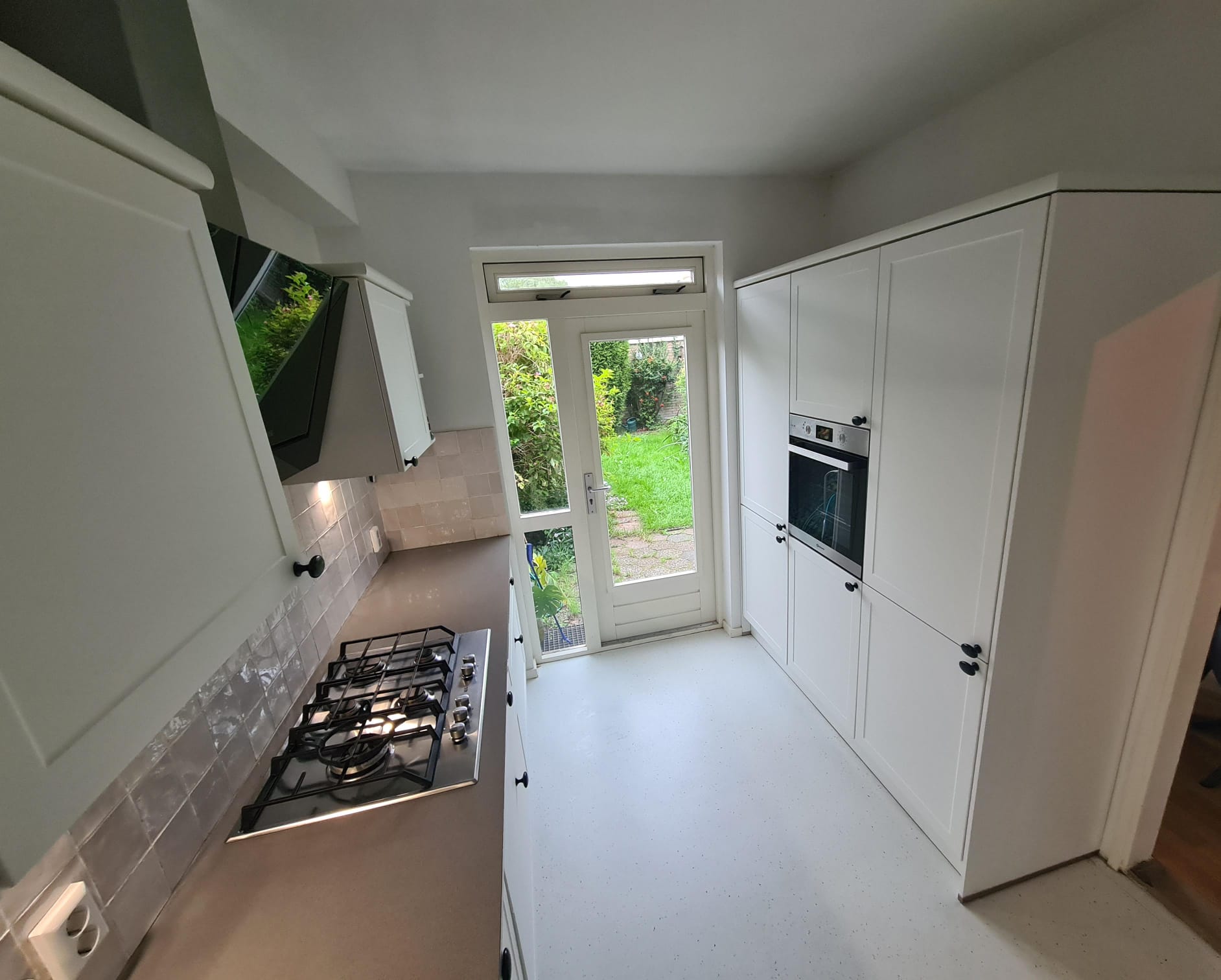 Mooie Brocante Mat Witte Dubbelwandige Keuken incl. AEG Apparatuur TOP DEAL - Afbeelding 11