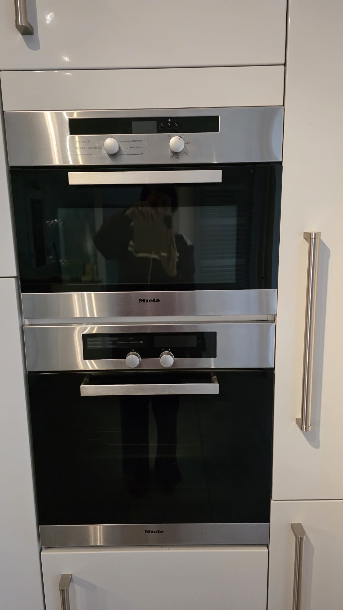 Luxe Grijze Hoogglans Hoekkeuken incl. Miele Apparaten - Afbeelding 6