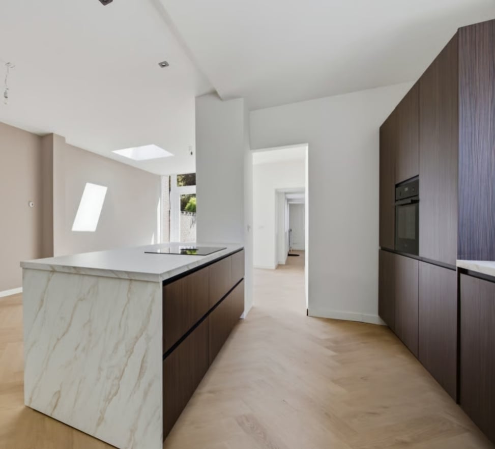 Luxe Greeploze Walnoot Eilandkeuken incl. BORA - Afbeelding 2