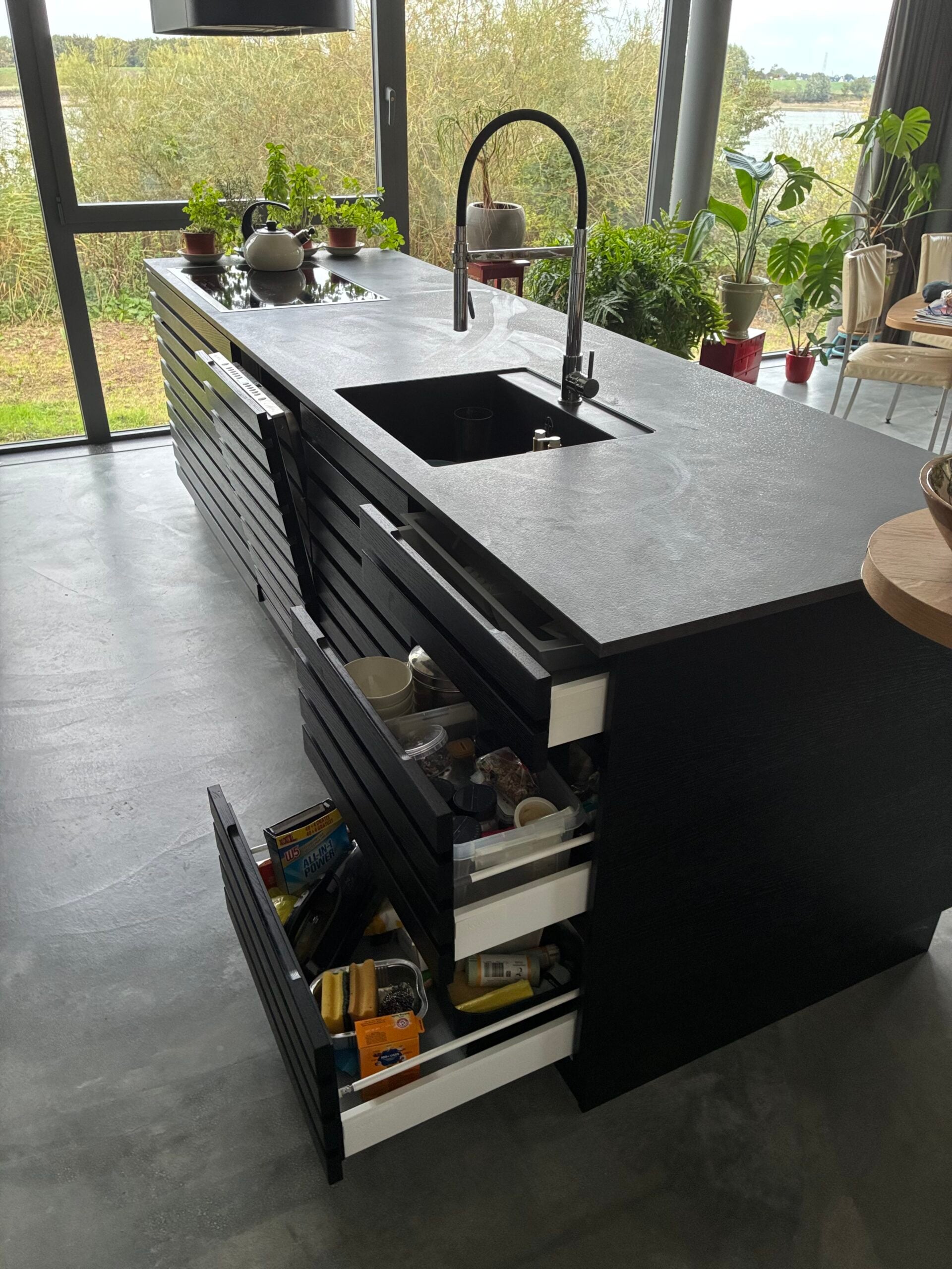 Moderne Mat Zwart/Grijze Eilandkeuken
