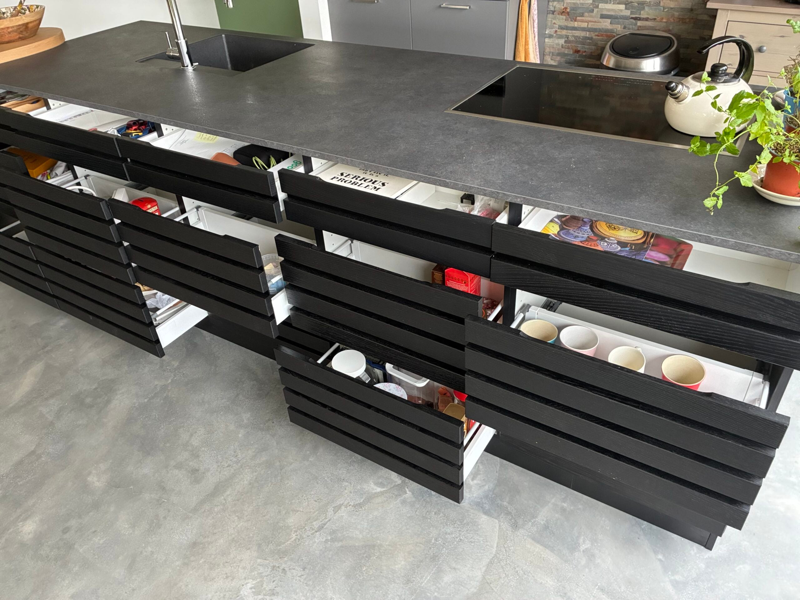 Moderne Mat Zwart/Grijze Eilandkeuken - Afbeelding 6
